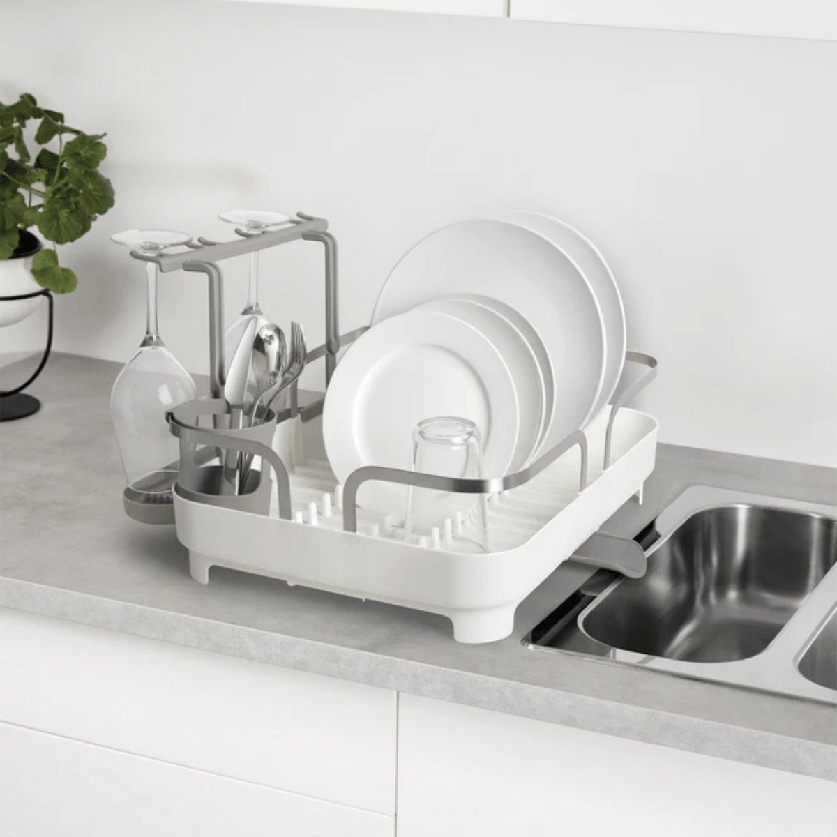 Escorredor De Louças Holster Com Porta Taças e Bico Branco em Aço Inox e PP