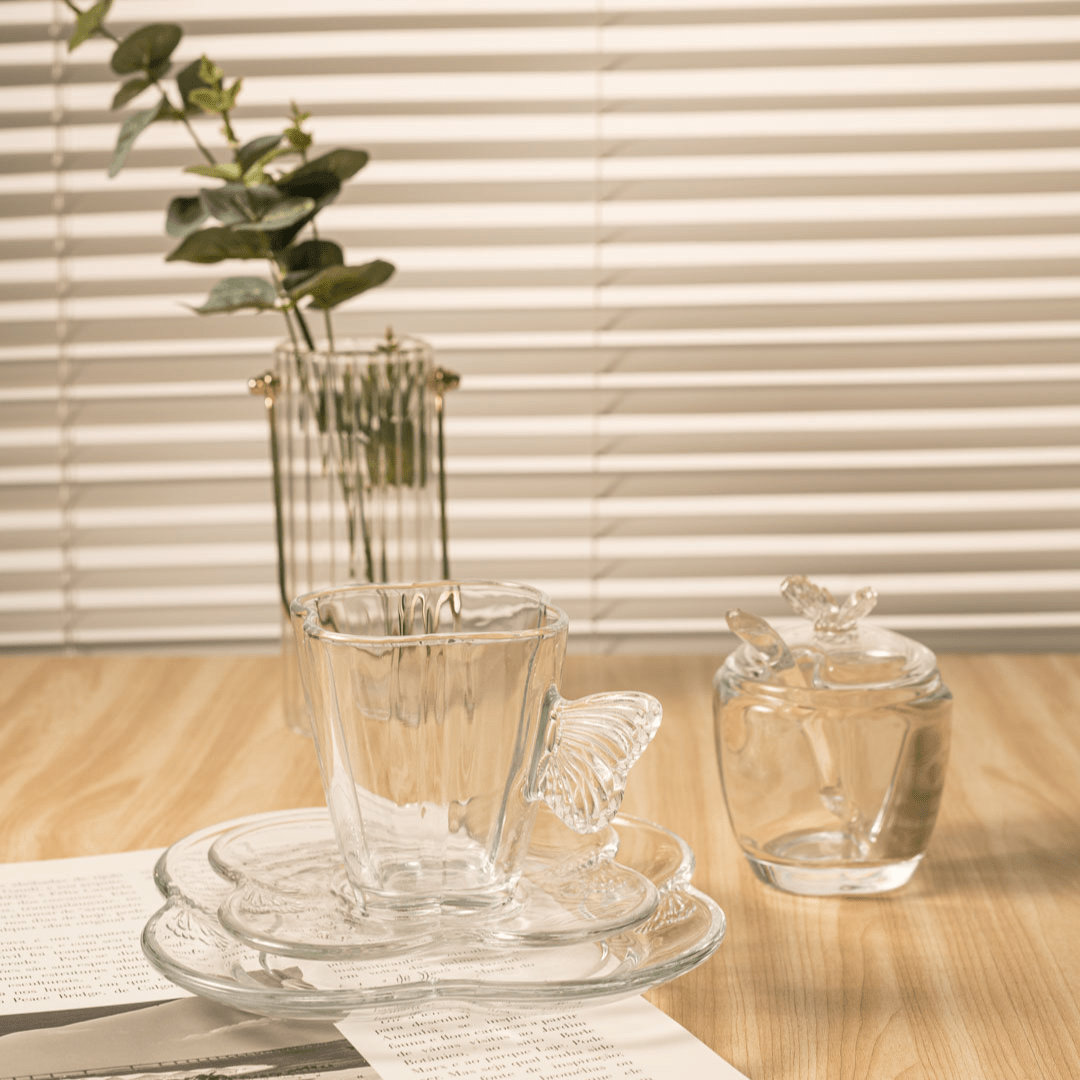 Jogo 4 Xícaras de Chá com Pires em Vidro Butterfly 180ml