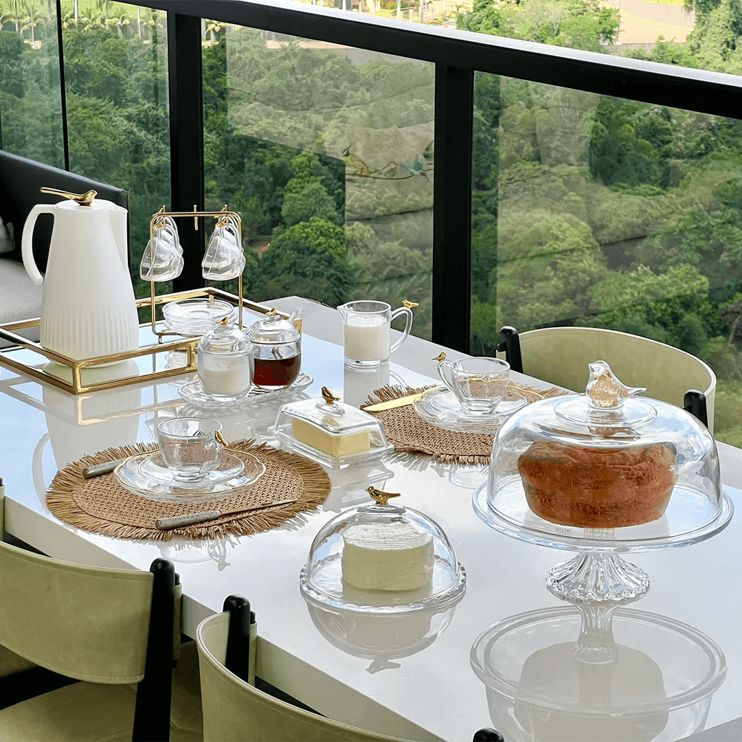 Prato para Bolo Boleira com Pé e Tampa de Vidro Bird