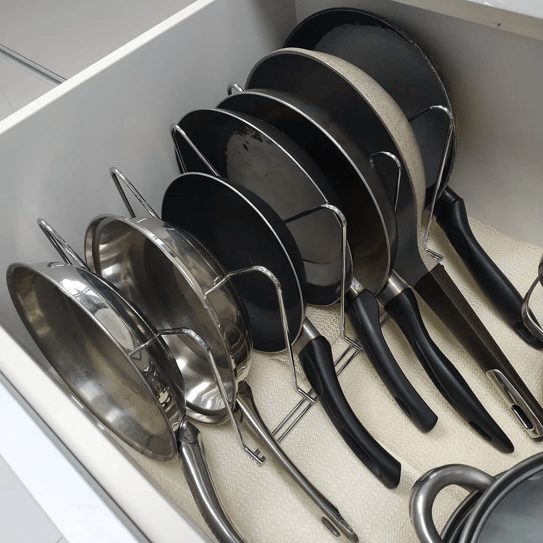 Suporte Organizador Para Formas e Travessas Cromado