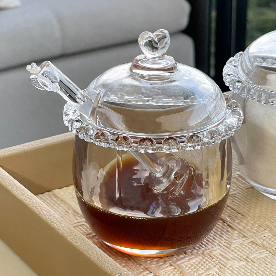 Meleira de Cristal Chumbo com Pegador e Detalhes em Formato de Coração