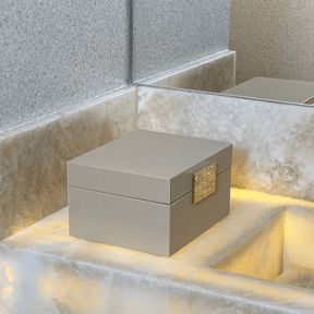 Caixa Decorativa em MDF e PU Bege 20,6cm P