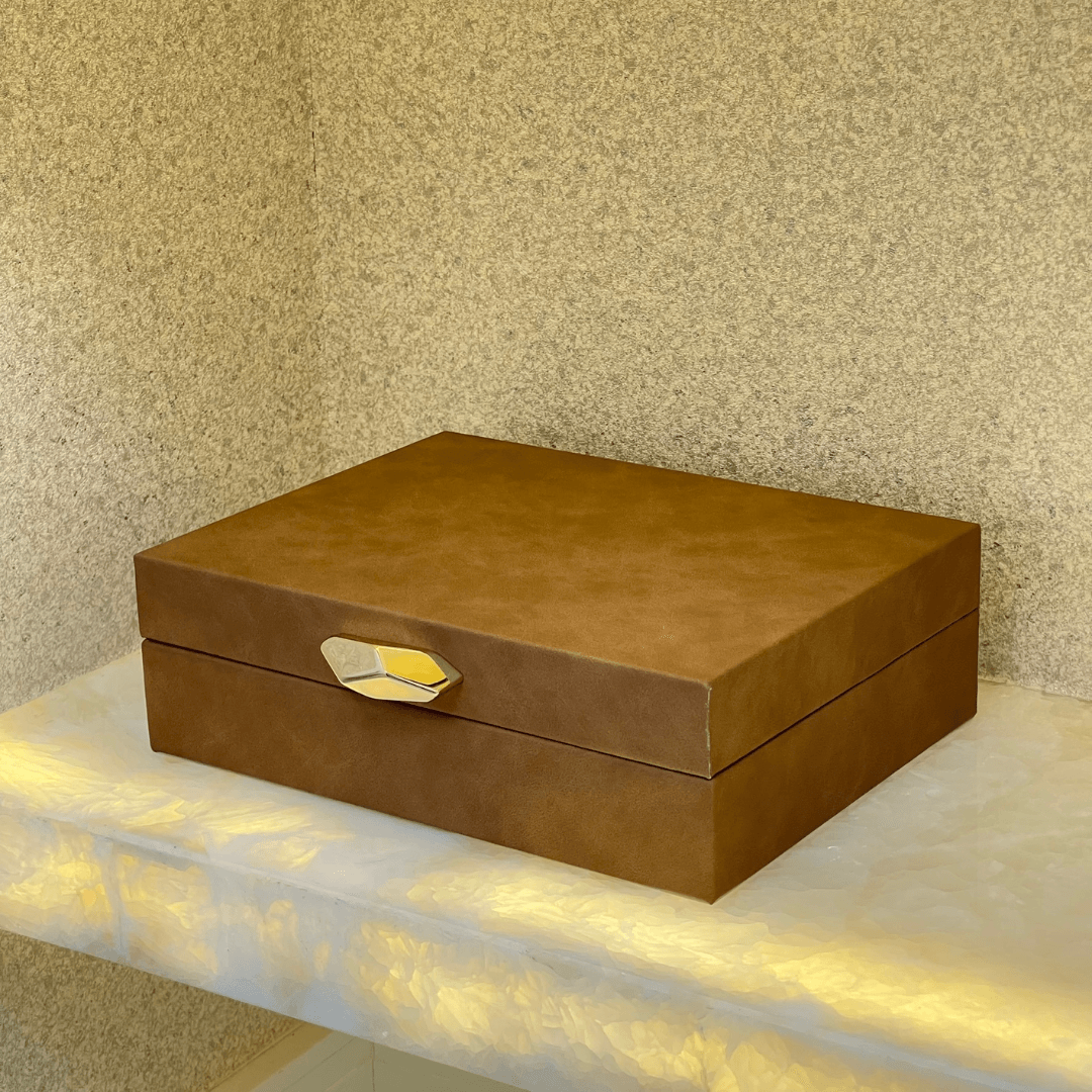 Caixa Decorativa em MDF e PU Marrom 24cm G