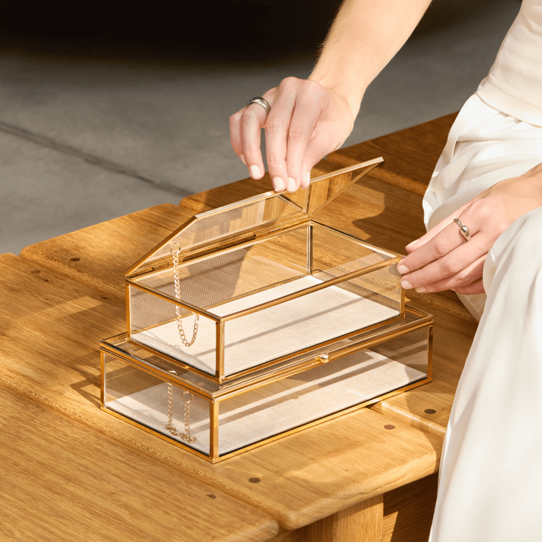 Caixa em Vidro com Metal Dourado e Linho 25cm G