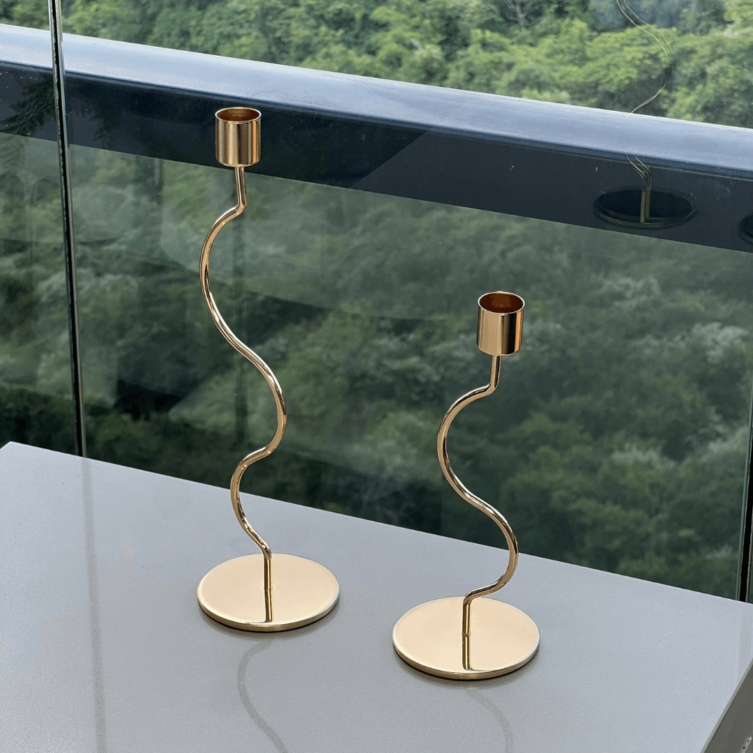 Castiçal em Metal Dourado 28,5cm G