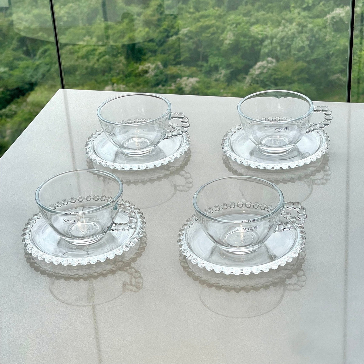 Jogo de 4 Xícaras de Chá Cristal de Chumbo com Pires Pearl Bolinha - 180ml