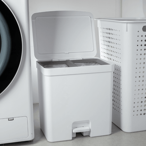 Lixeira de Pedal Trium Duplo Compartimento Branco 20 Litros