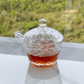 Meleira de Cristal Martelado com Colher e Tampa com Fio de Ouro Petra