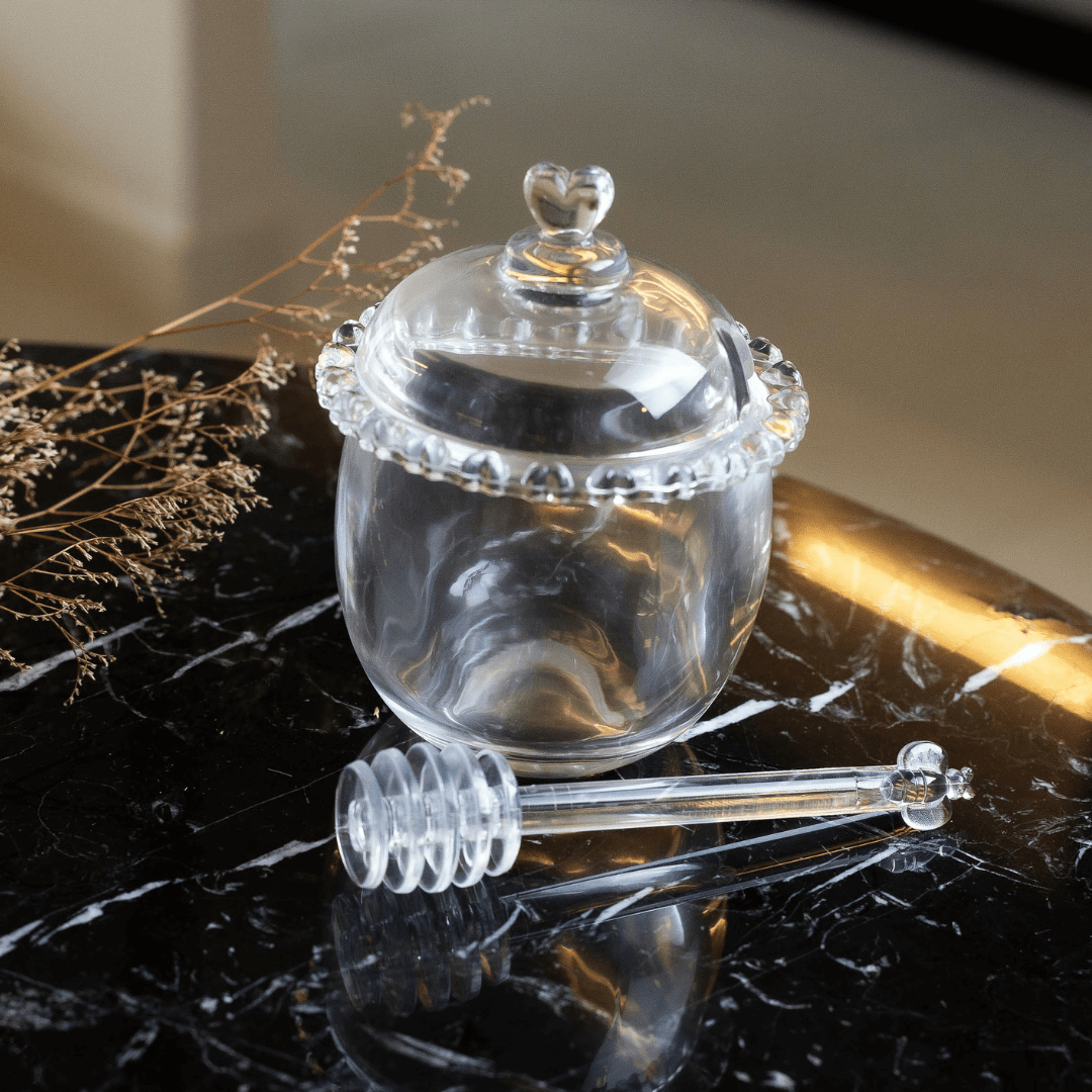 Meleira de Cristal Chumbo com Pegador e Detalhes em Formato de Coração