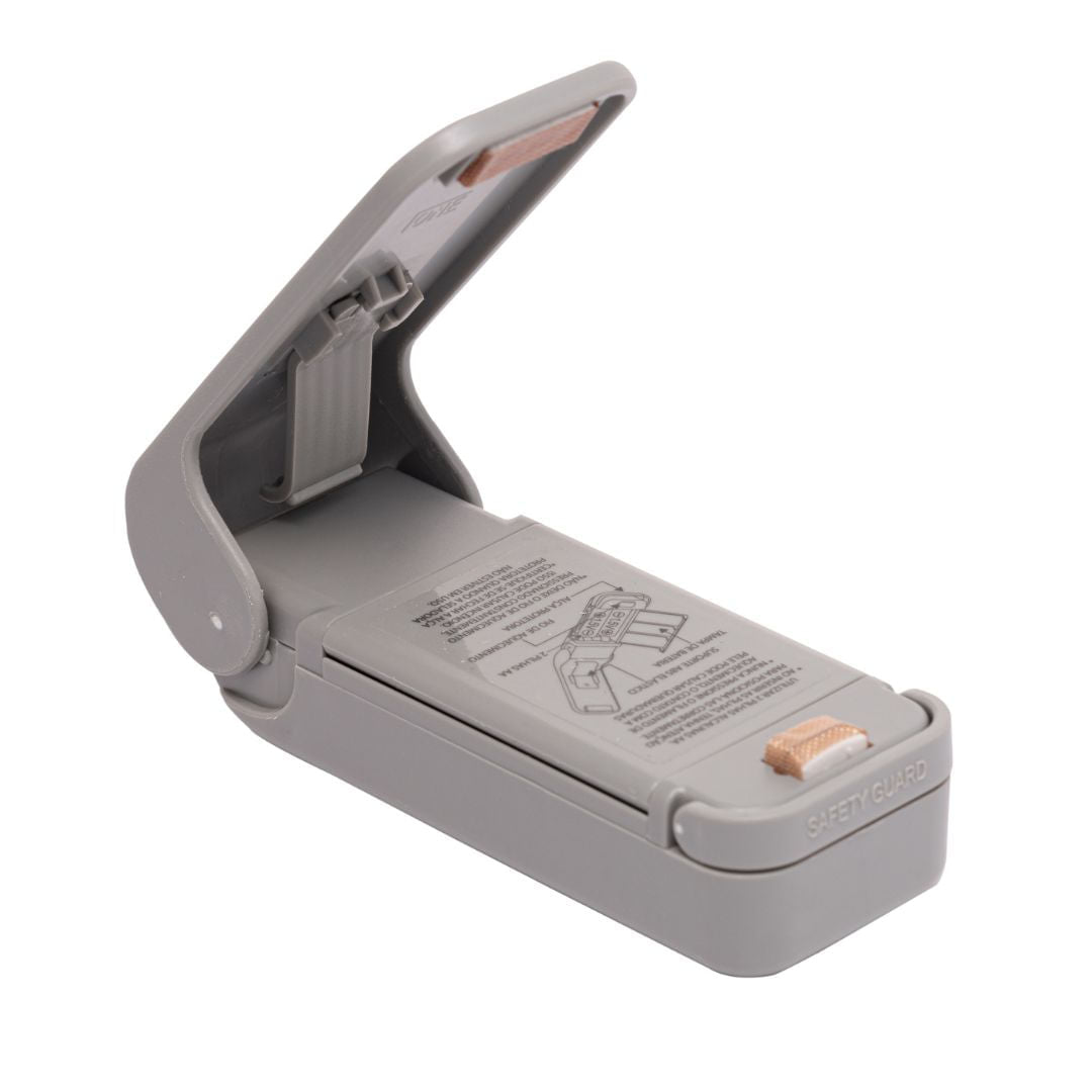 Mini Seladora de Embalagem em Plástico com Imã Cinza