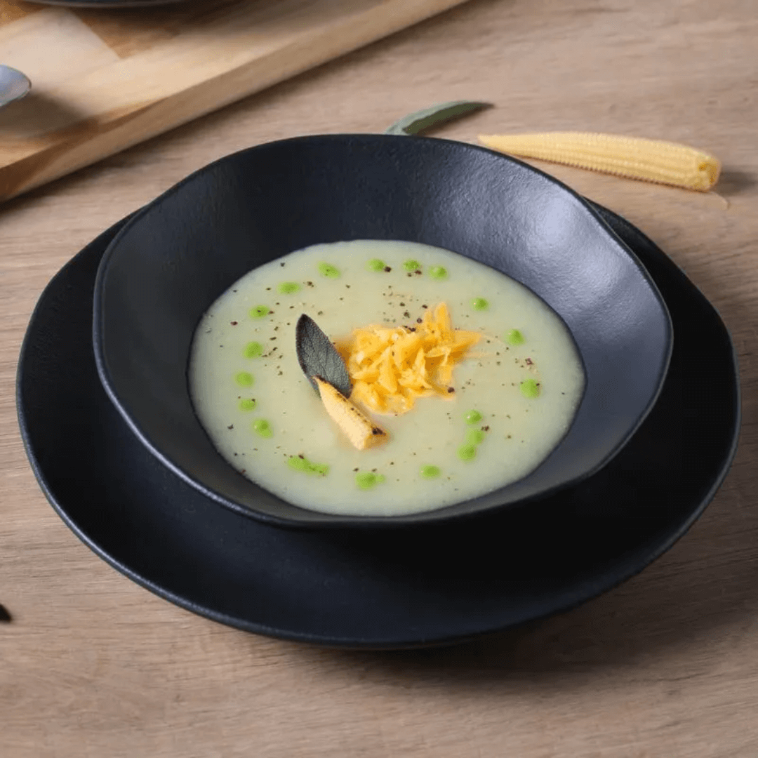 Prato Fundo Orgânico Matte Preto 21,2cm