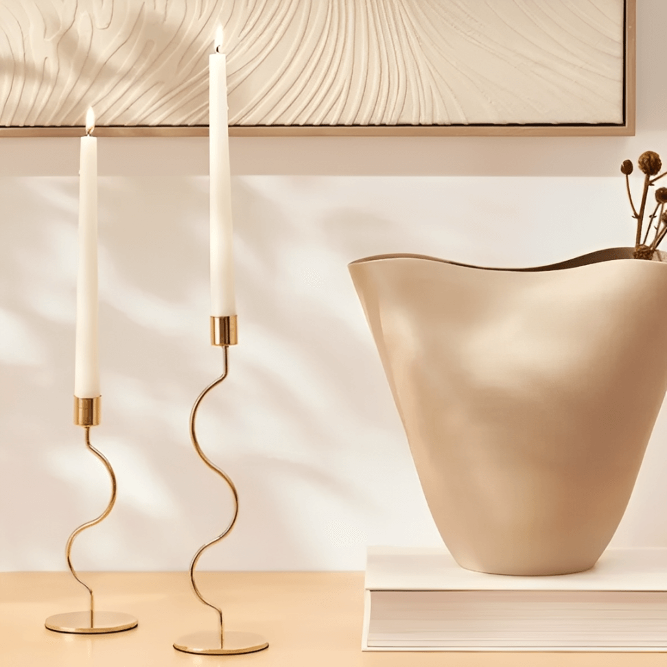 Castiçal em Metal Dourado 28,5cm G