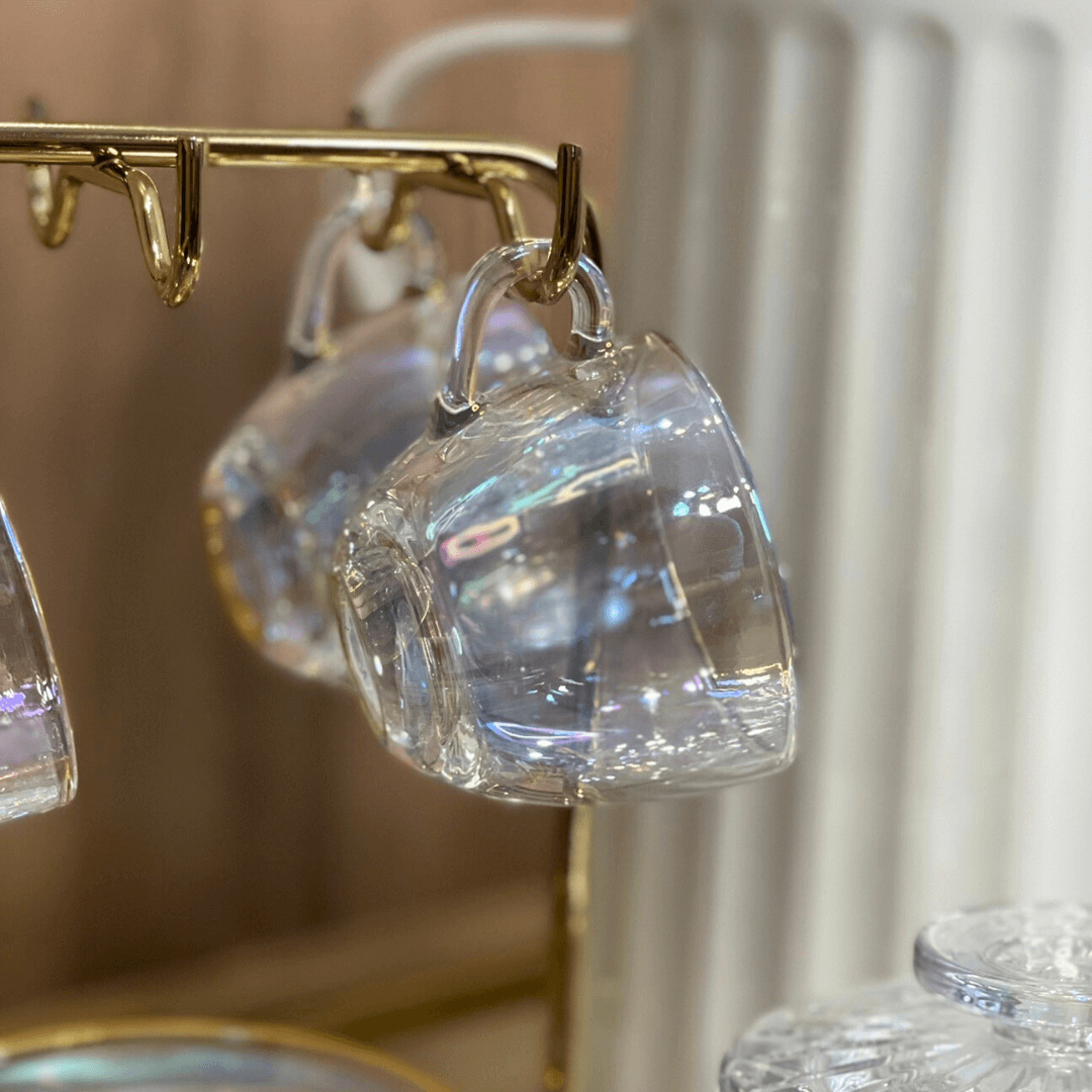 Jogo 4 Xicaras de Chá com 4 Pires Menfis Furta Cor e Dourado