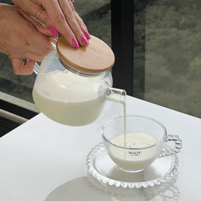 Jogo de 4 Xícaras de Chá Cristal de Chumbo com Pires Pearl Bolinha - 180ml